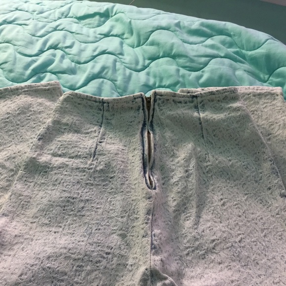 Extra Crop Jeans🥳HP🥳 - Picture 3 of 4